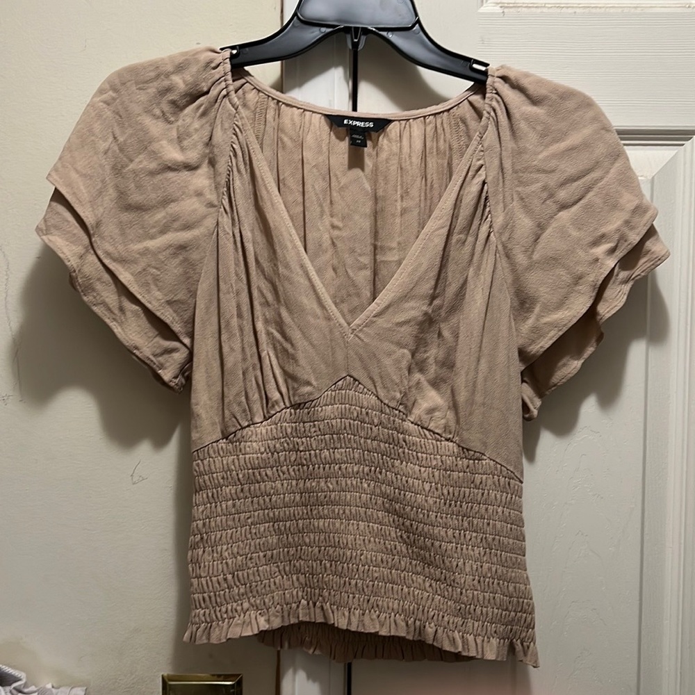 Express flutter sleeve top.